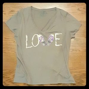 Converse All-Star LOVE V-neck Tee L